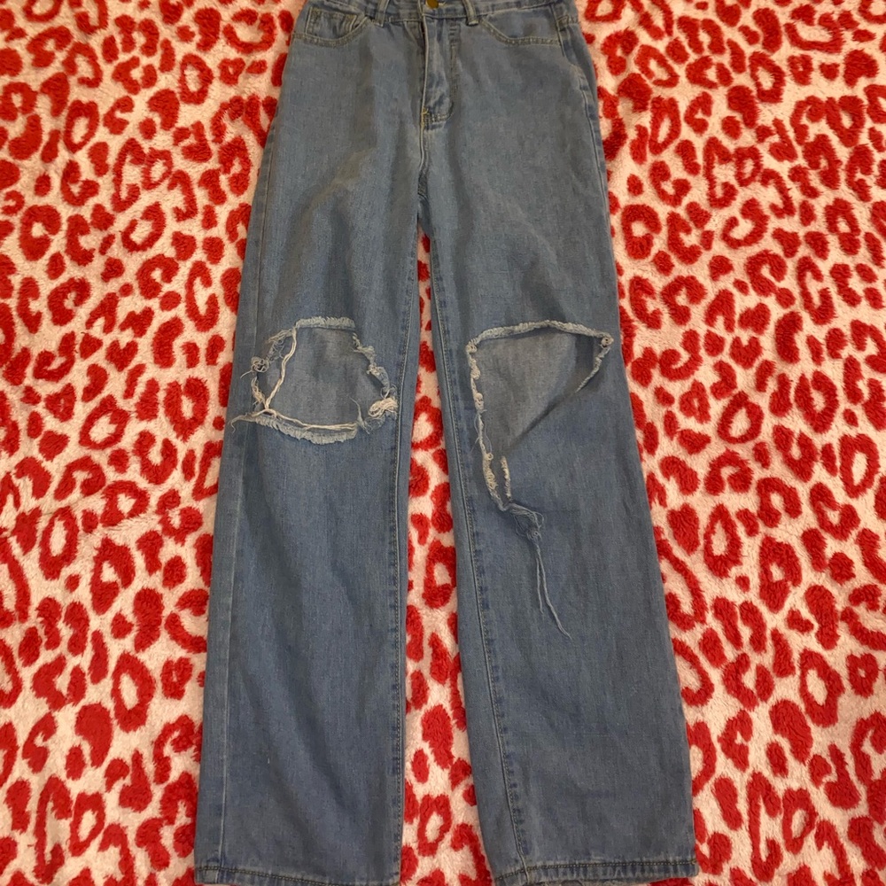 Women’s Blue Baggy Distressed Jeans